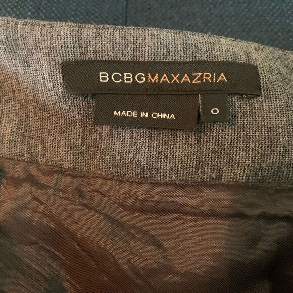 đBCBGMaxazriaâKailinâPleated LaserâCutoutâMini - Picture 5 of 8